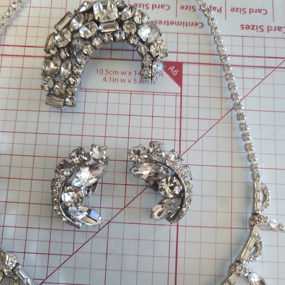 1950s Rhinestone Jewelry Set - Picture 5 of 7